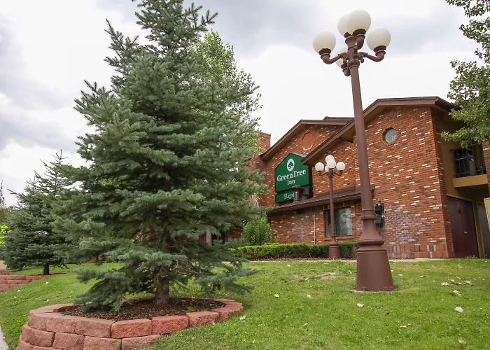 Greentree Hotel 3*