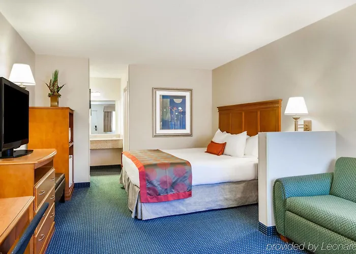 Greentree Hotel